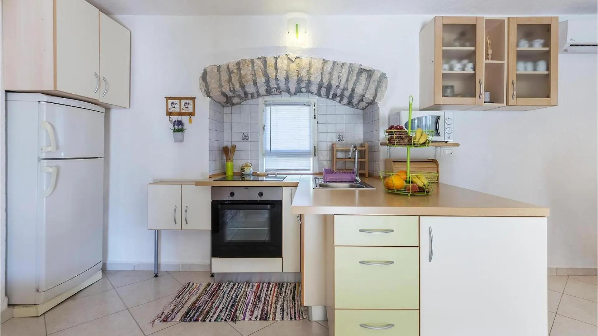 4 Bedroom Beautiful Home In Labin Kroatien