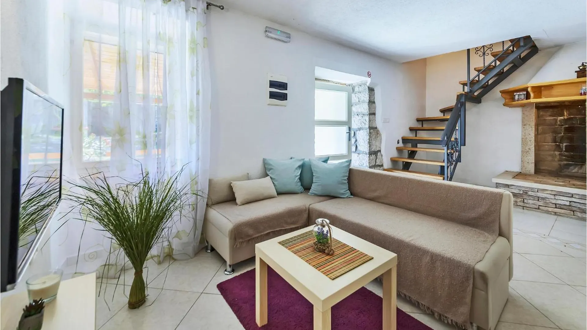 Feriehus 4 Bedroom Beautiful Home In Labin