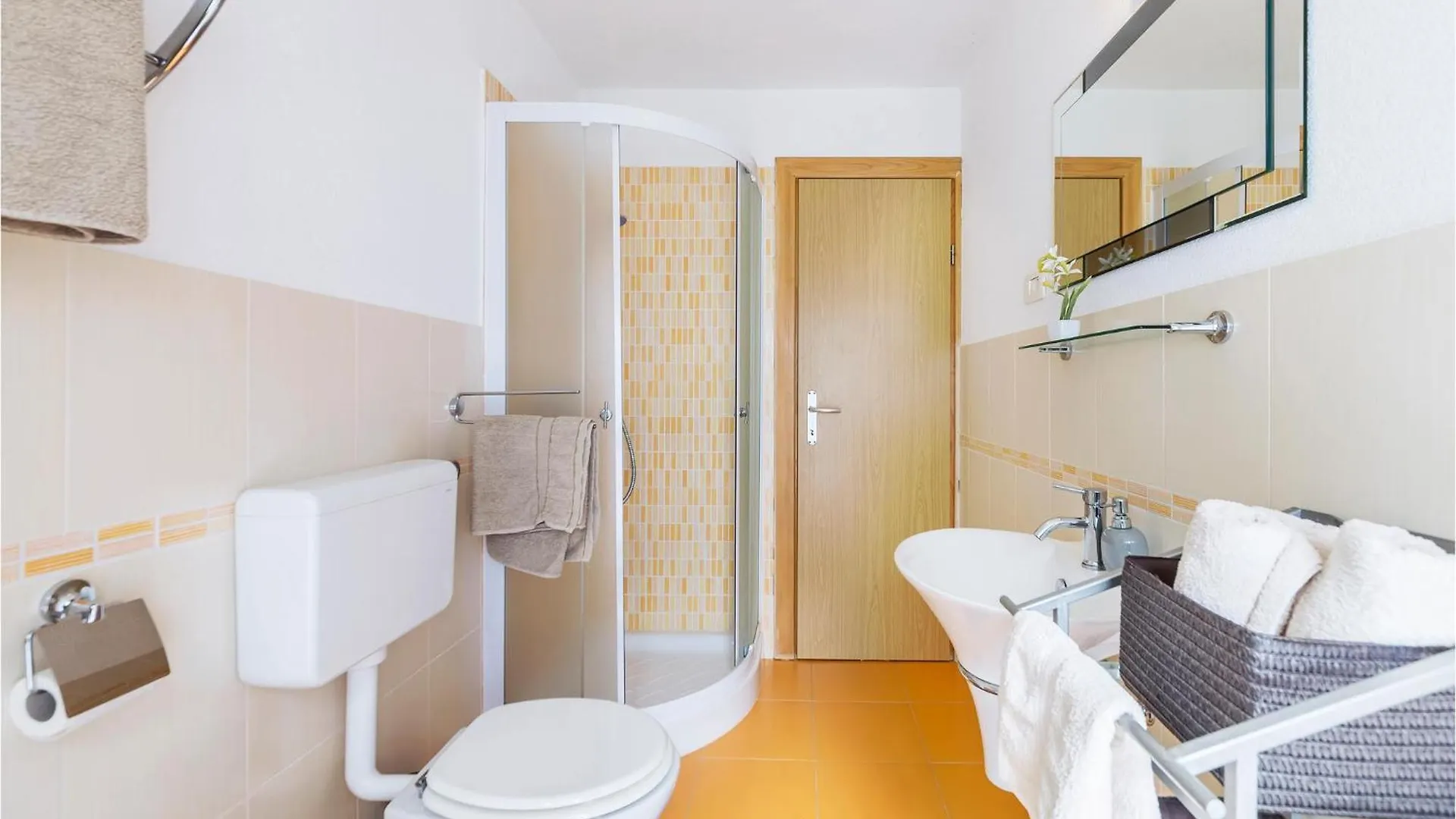4 Bedroom Beautiful Home In Labin 0*, Labin (Istria) Croácia