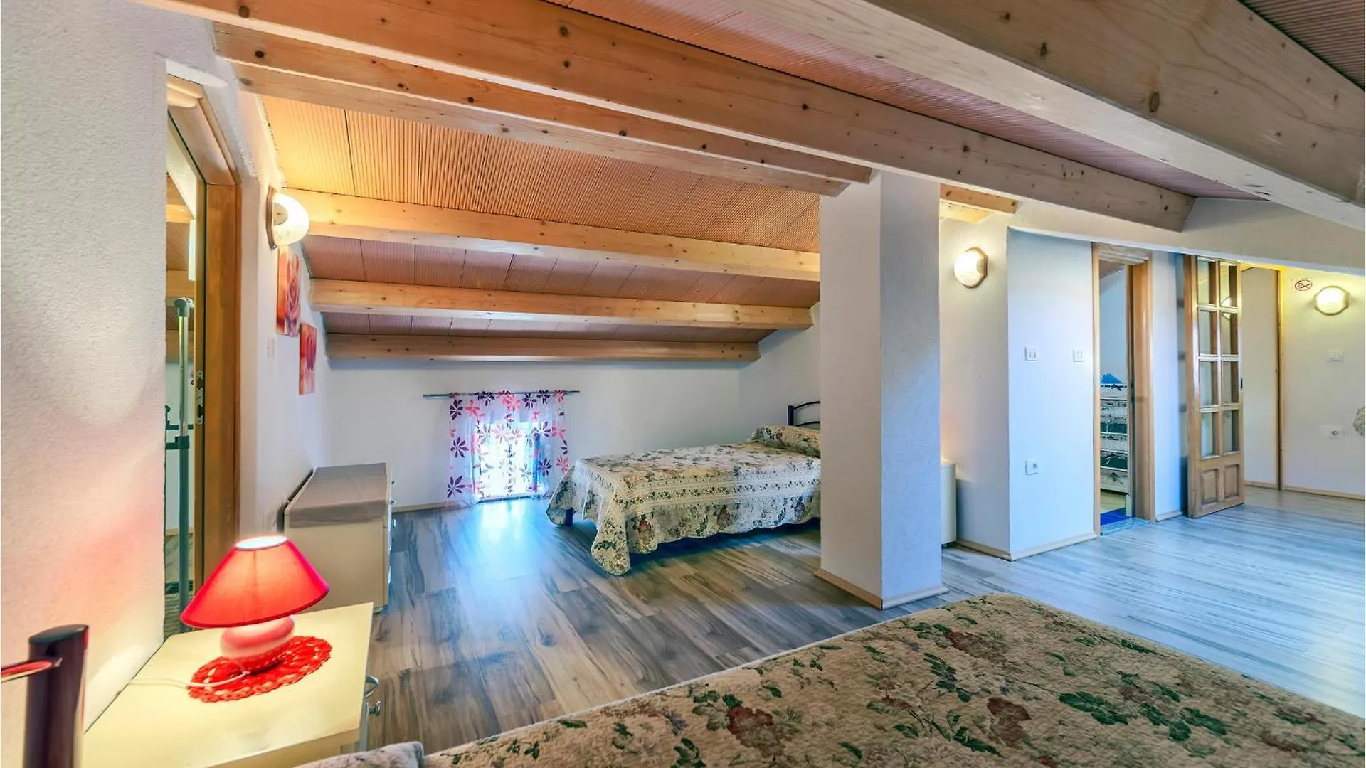 4 Bedroom Beautiful Home In Labin