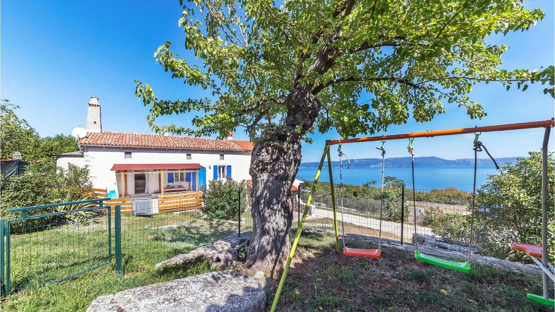 4 Bedroom Beautiful Home In Labin